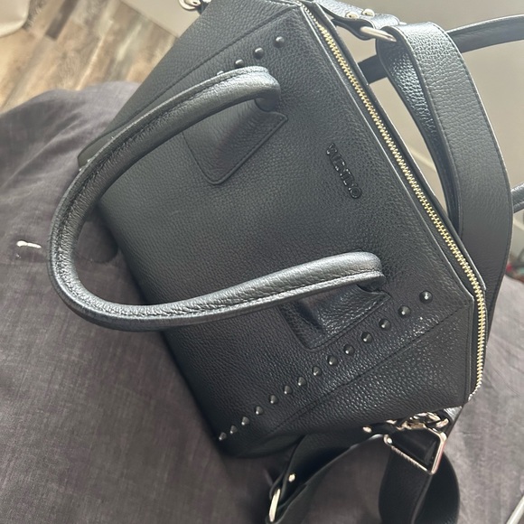 Valentino - Picture 6 of 6